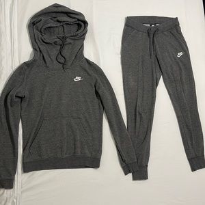 Nike set two pieces
